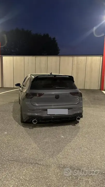 Volkswagen Golf 2022 photo 2