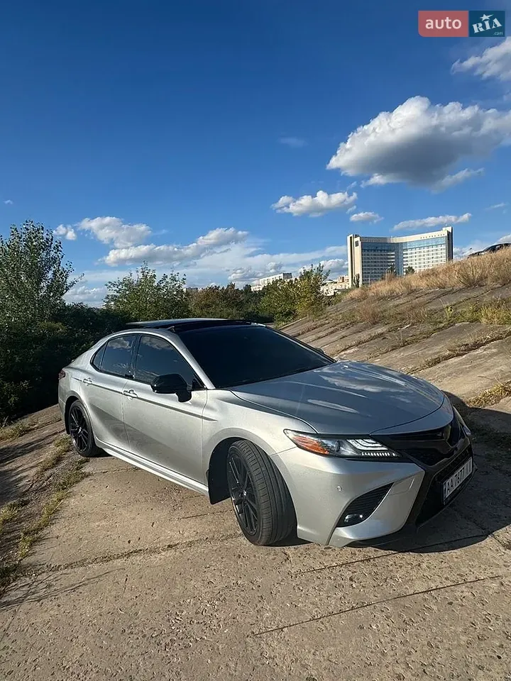 Toyota Camry 2017 photo 3