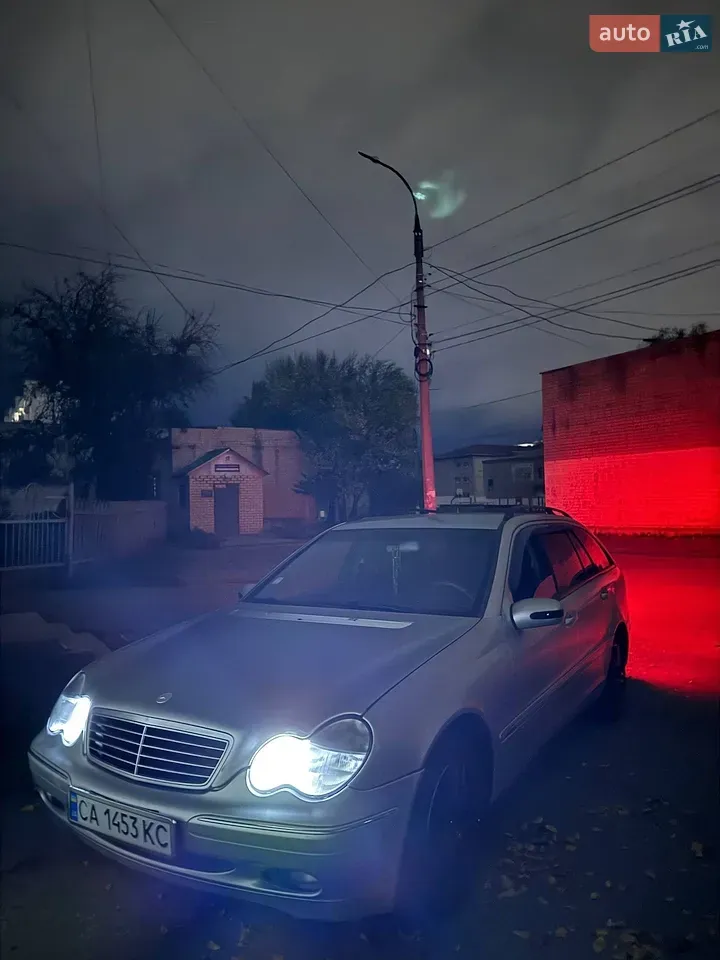 Mercedes-Benz C-Class 2001 photo 4