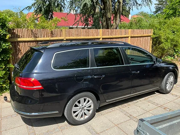 Volkswagen Passat 2011 photo 4