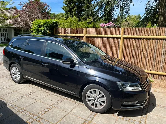 Volkswagen Passat 2011 photo 3