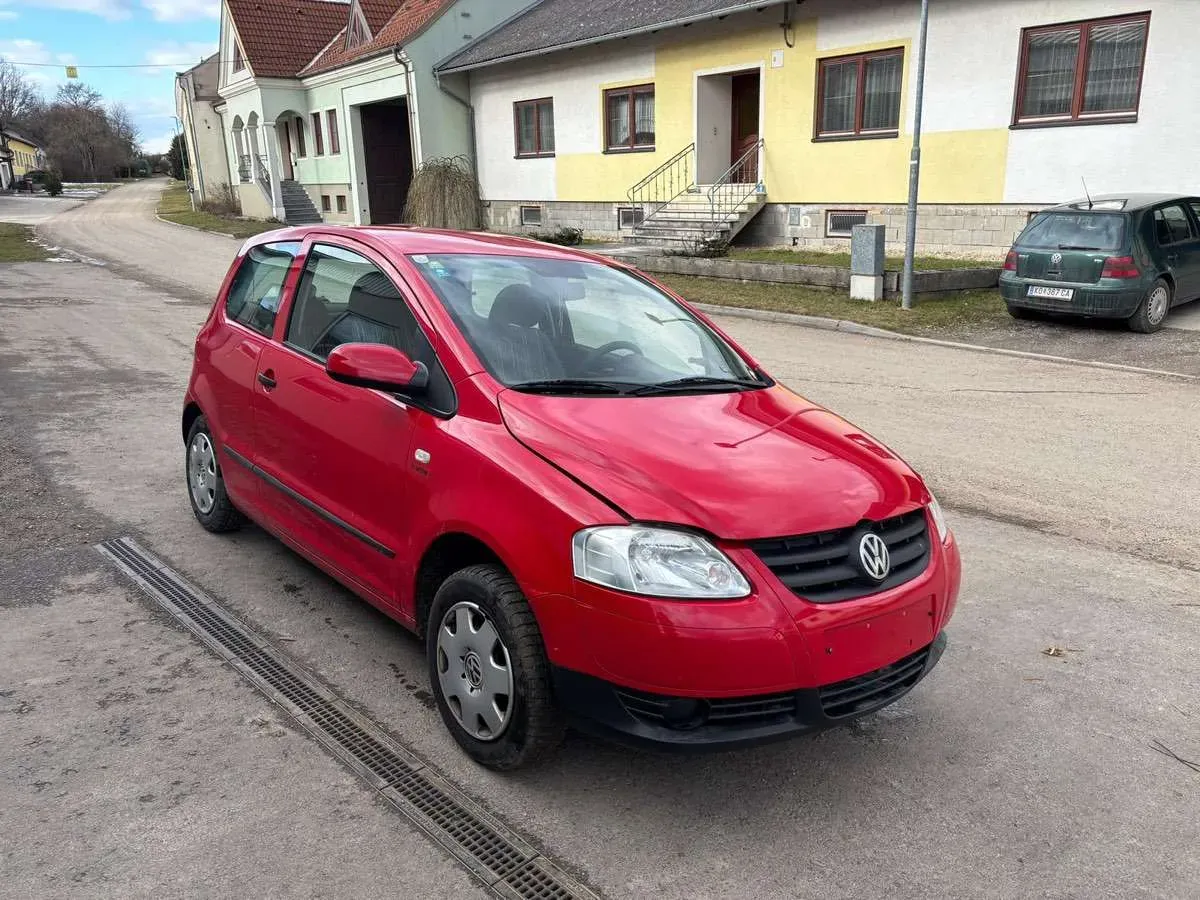 Volkswagen Fox 2006 photo 2