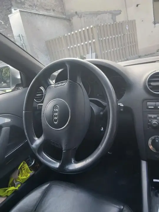 Audi A3 2004 photo 2