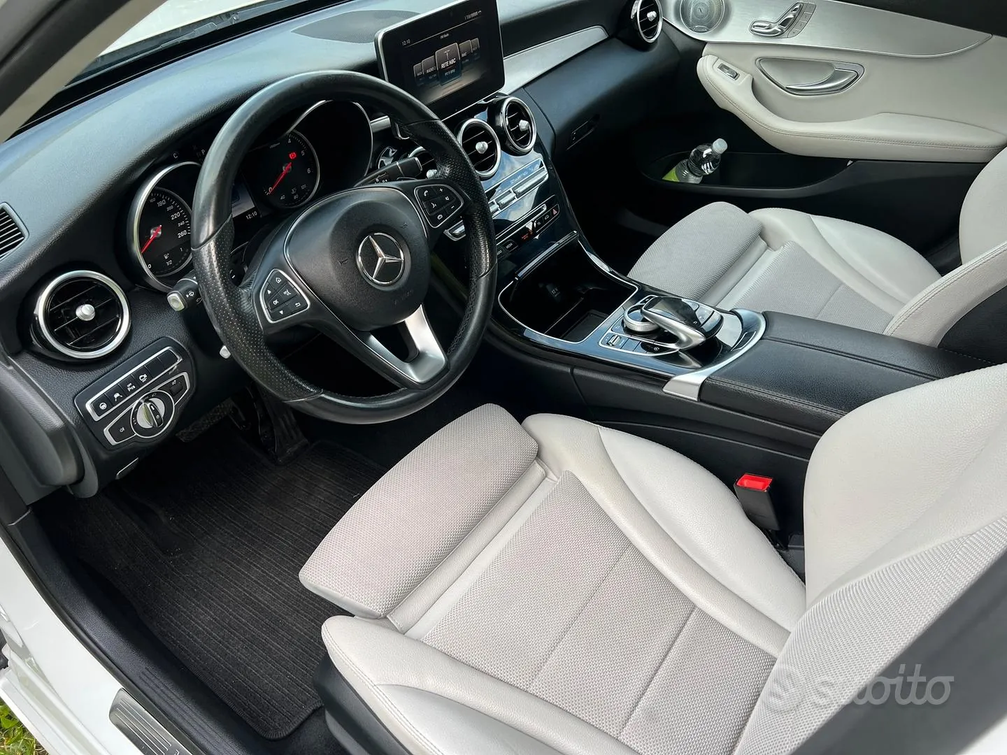Mercedes-Benz C-Class 2018 photo 4