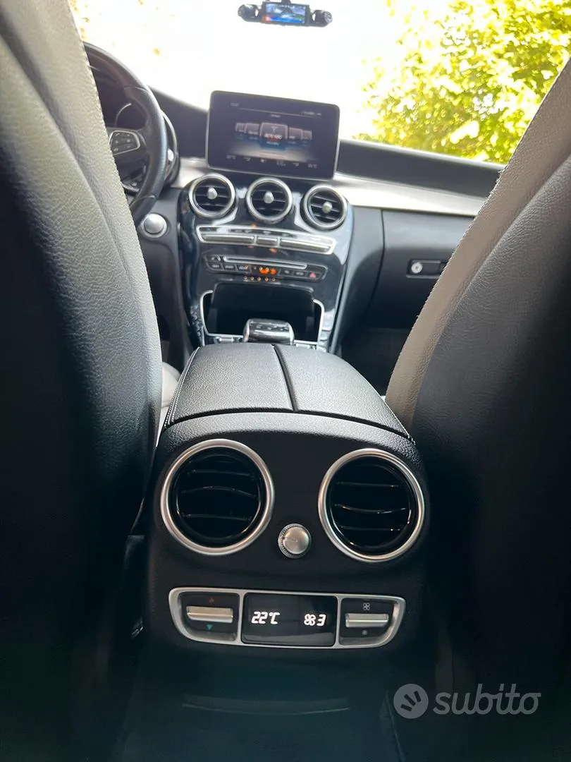Mercedes-Benz C-Class 2018 photo 3