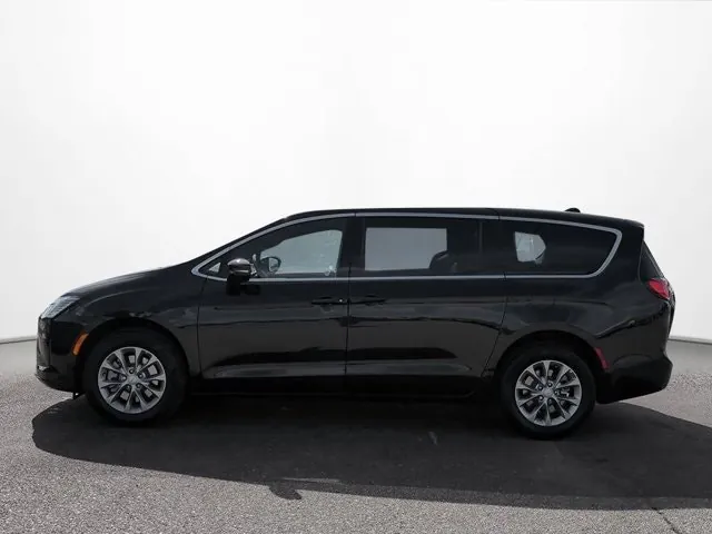 Chrysler Pacifica 2027 photo 3