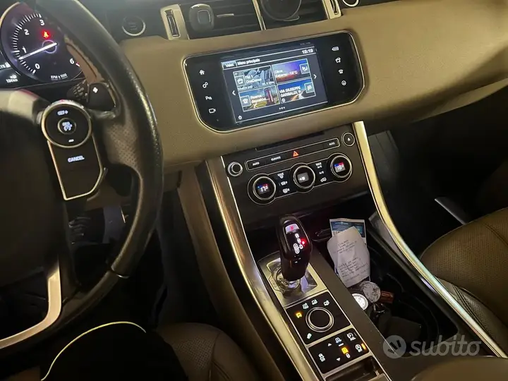 Land Rover Range Rover Sport 2015 photo 3