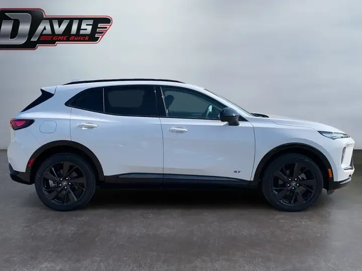 Buick Envision 2026 photo 5