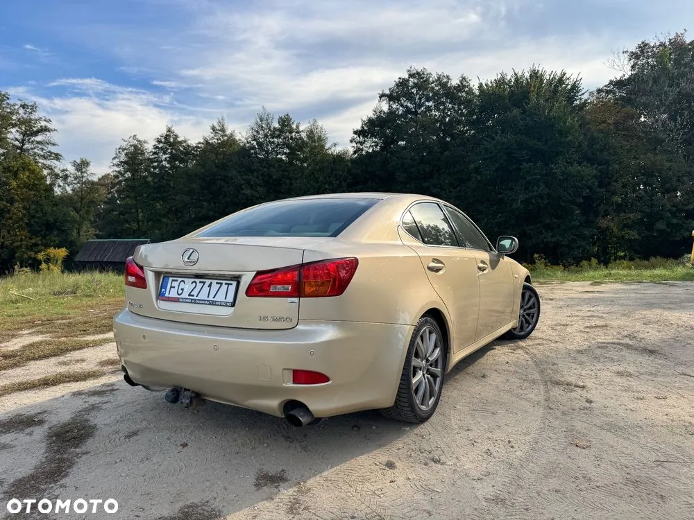 Lexus Is 2006 photo 2