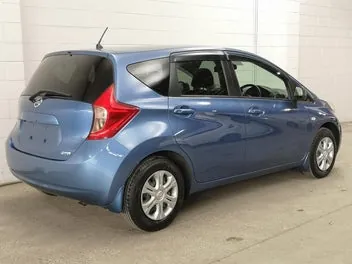 Nissan Note 2014 photo 3