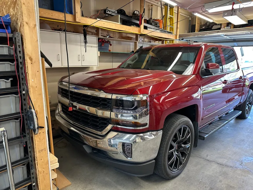 Chevrolet Silverado 1500 2018 photo 2