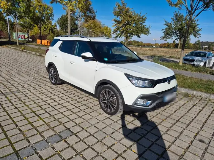KG Mobility Xlv