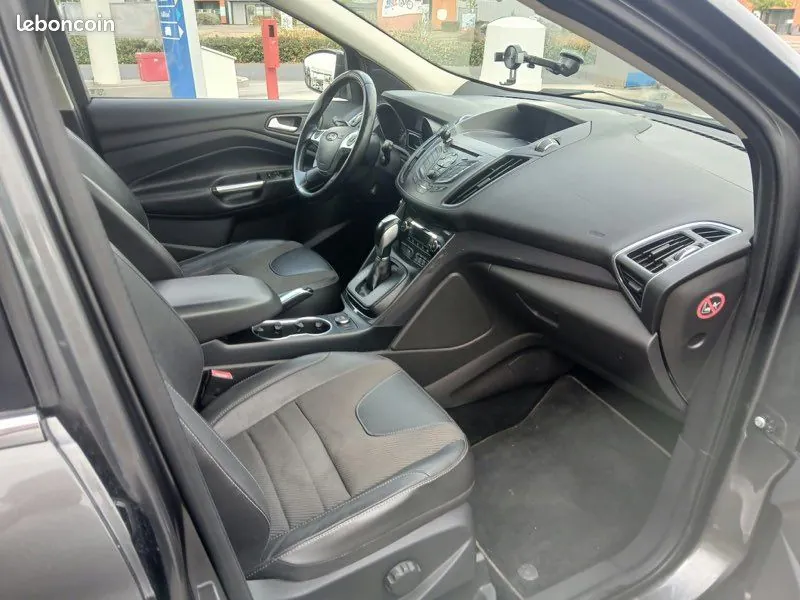 Ford Kuga 2015 photo 3