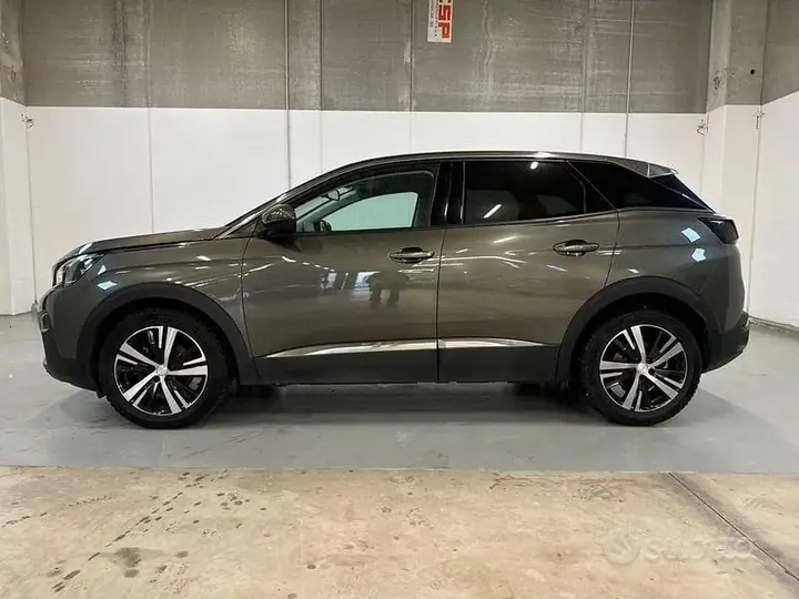 Peugeot 3008 2020 photo 2