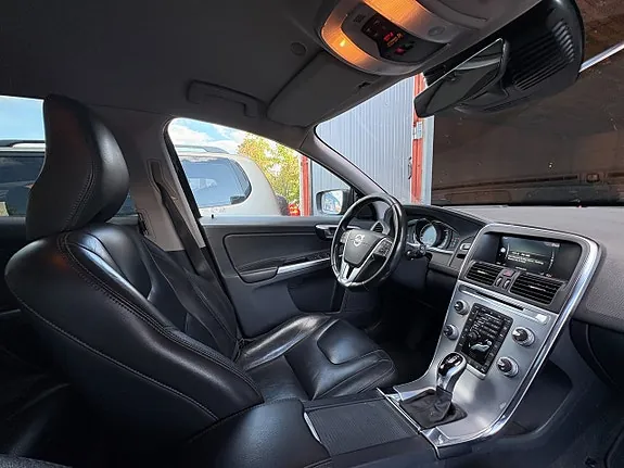 Volvo Xc60 2017 photo 5