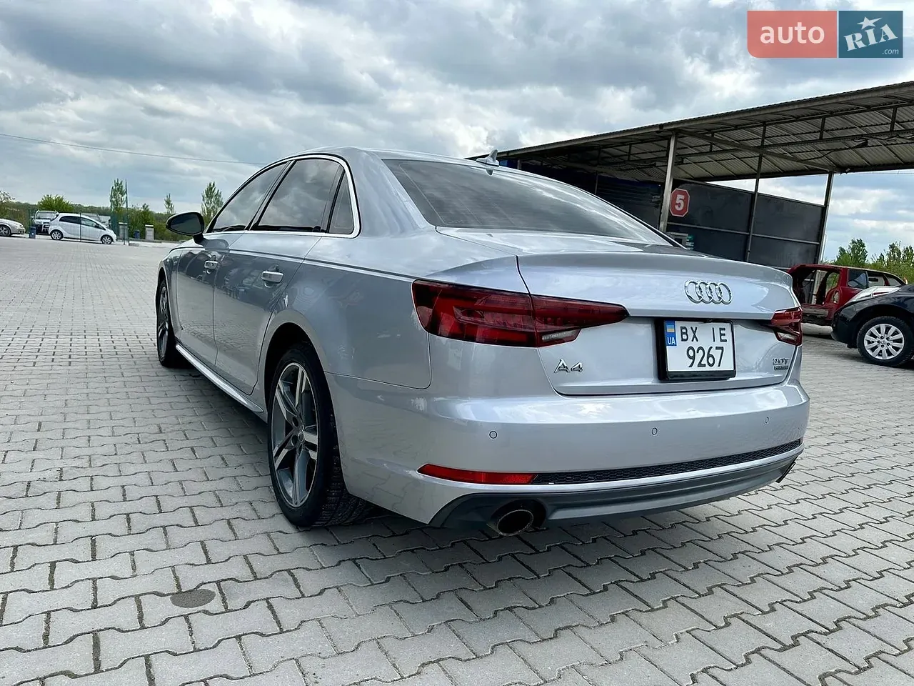 Audi A4 2018 photo 5