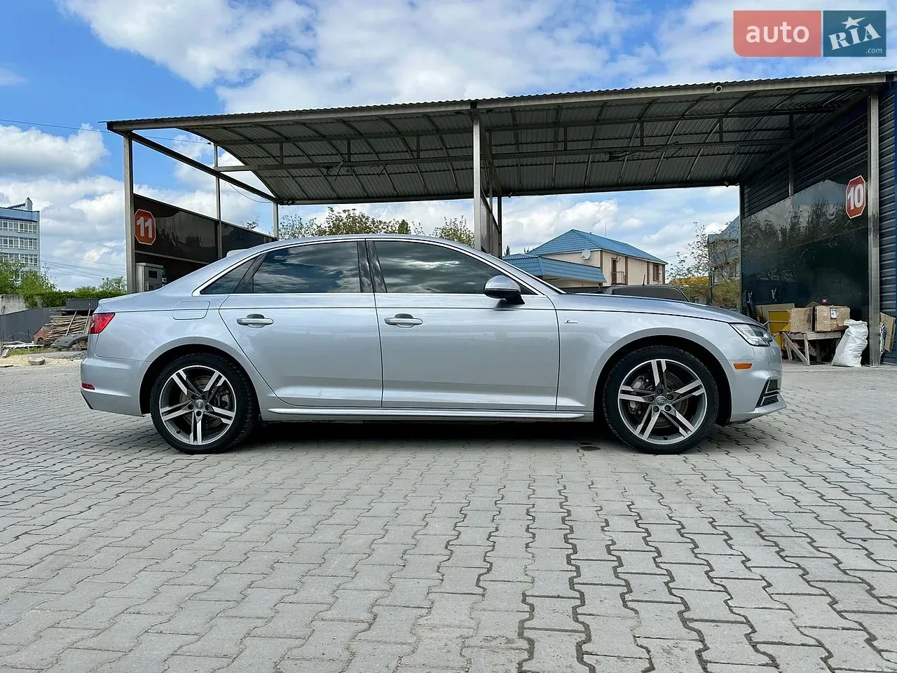 Audi A4 2018 photo 3