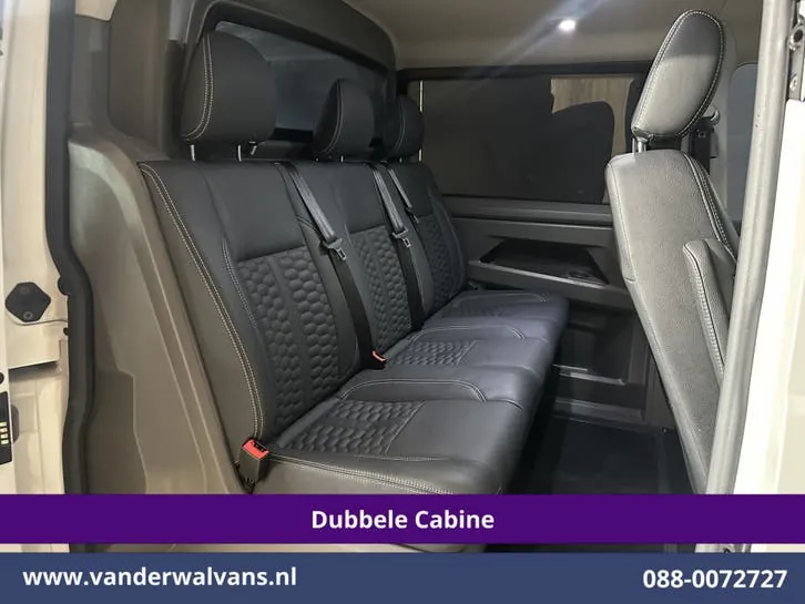 Volkswagen Transporter 2023 photo 2