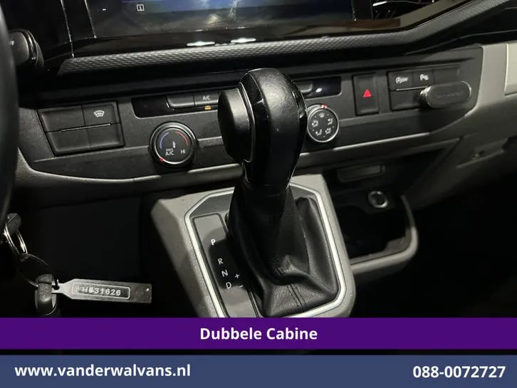 Volkswagen Transporter 2023 photo 3