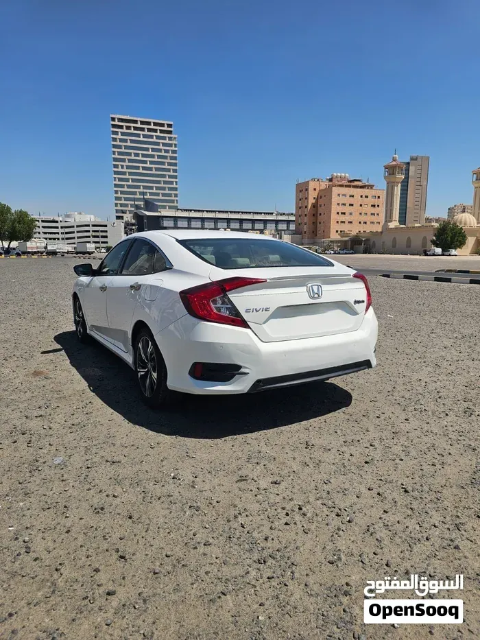 Honda Civic 2021 photo 4