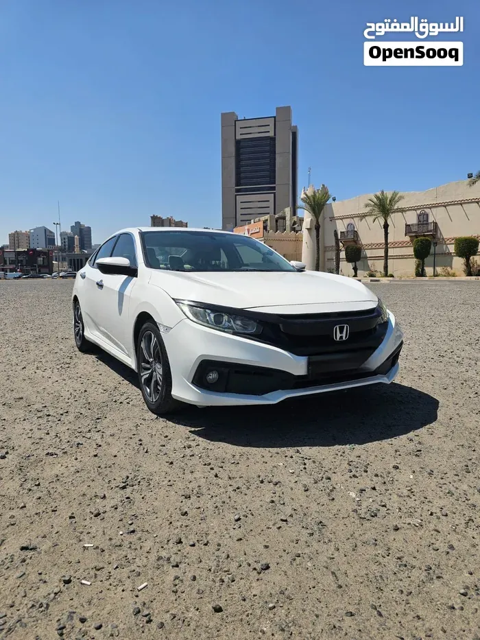 Honda Civic 2021 photo 3