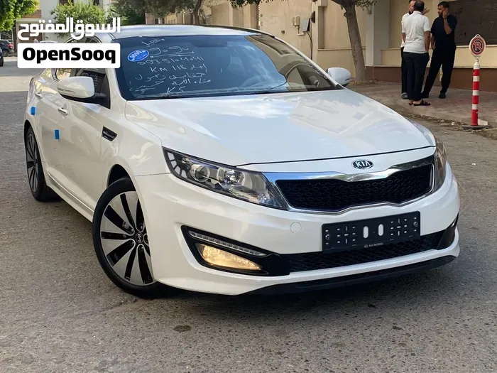 Kia K5 2012 photo 2