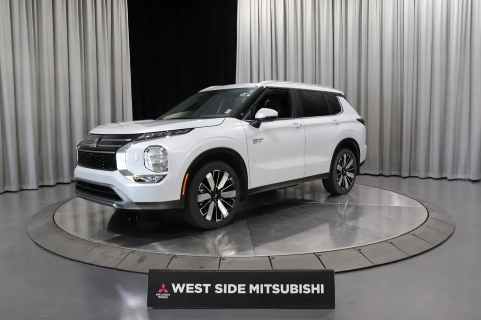 Mitsubishi Outlander 2026 photo 3