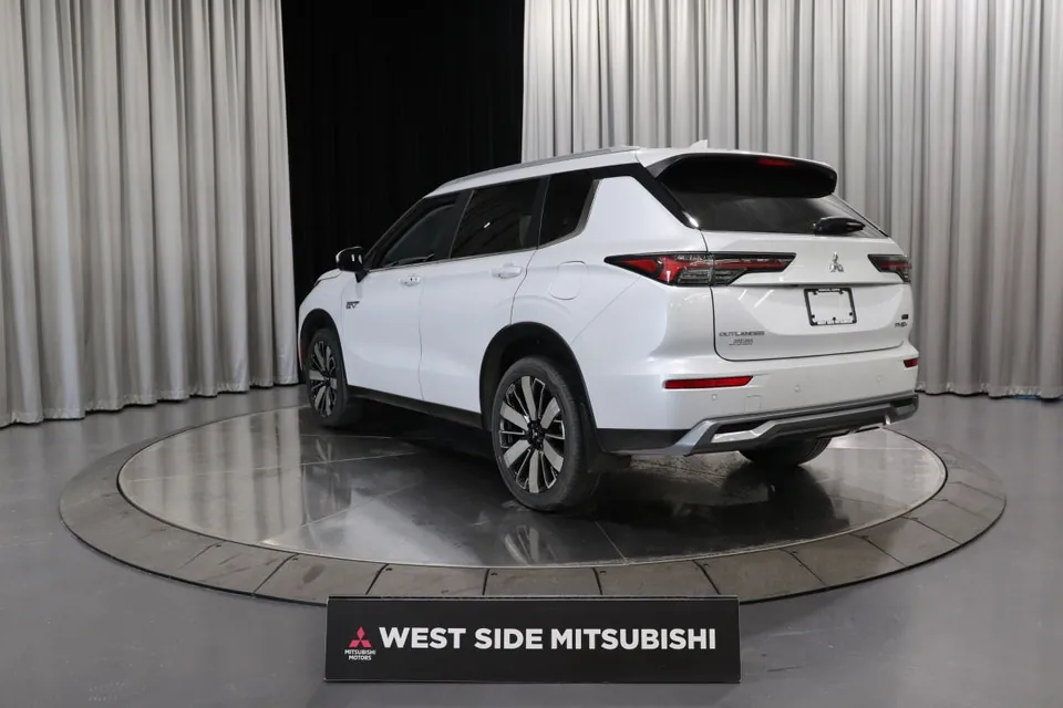 Mitsubishi Outlander 2026 photo 4