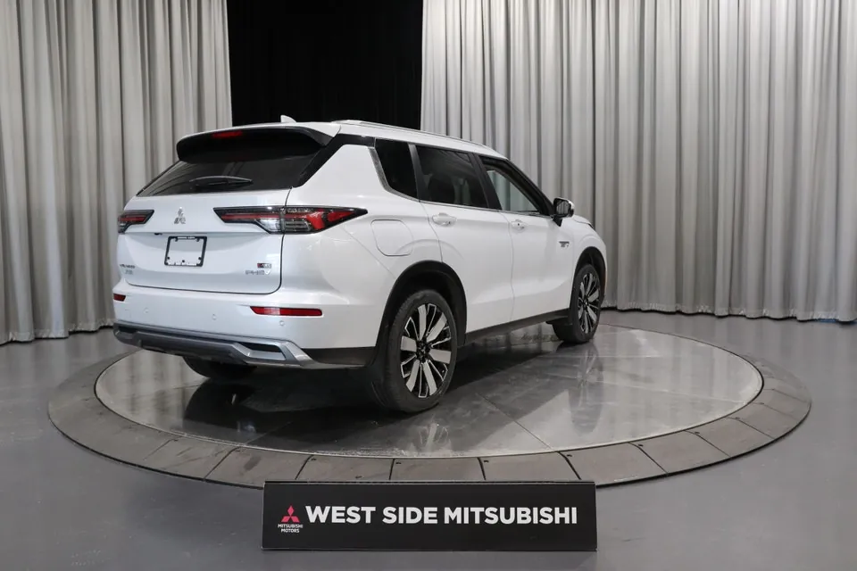 Mitsubishi Outlander 2026 photo 5