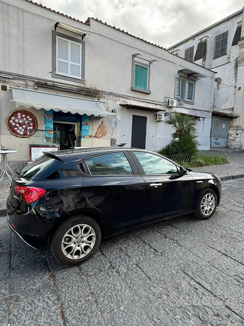 Alfa Romeo Giulietta 2017 photo 5