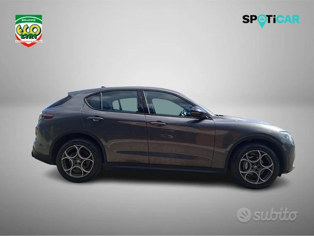 Alfa Romeo Stelvio 2023 photo 4
