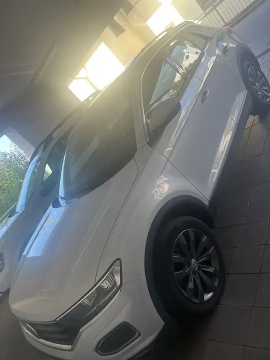 Volkswagen T-Roc 2018 photo 3