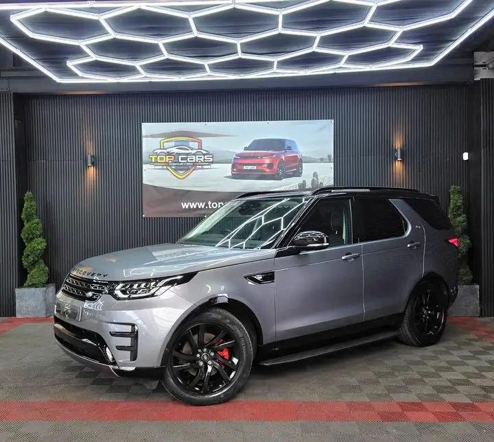 Land Rover Discovery 2019 photo 2