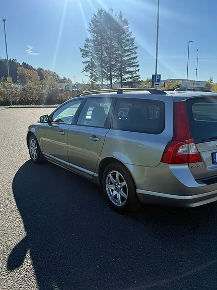 Volvo V70 2008 photo 5