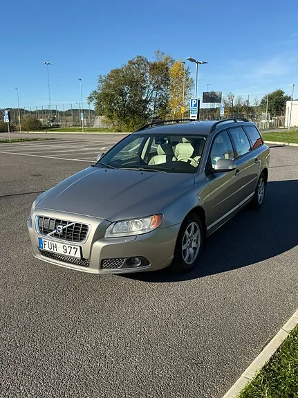 Volvo V70 2008 photo 4