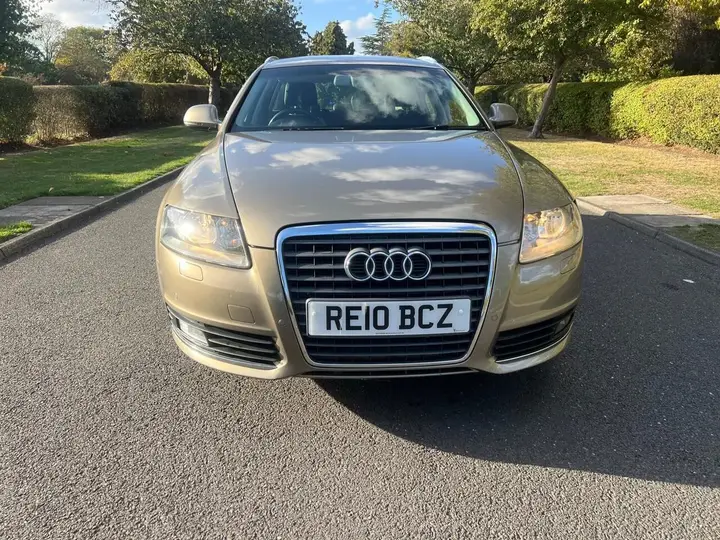 Audi A6 Avant 2010 photo 2