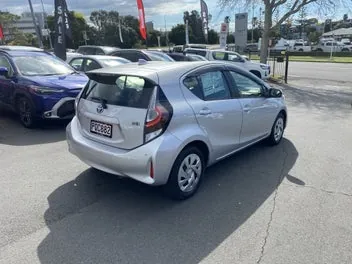 Toyota Aqua 2019 photo 3
