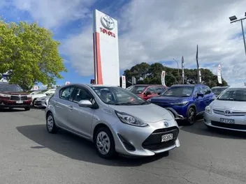 Toyota Aqua 2019 photo 2