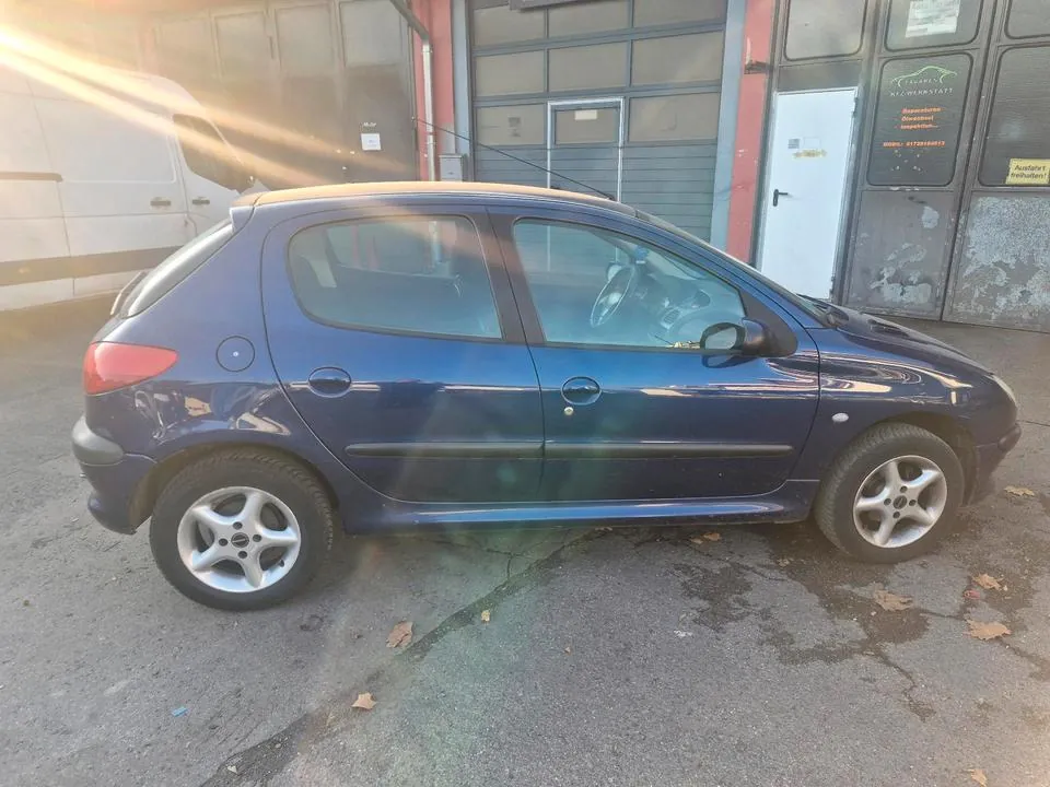 Peugeot 206