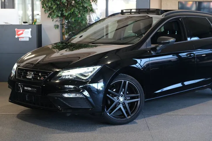 Seat Leon 2019 photo 3