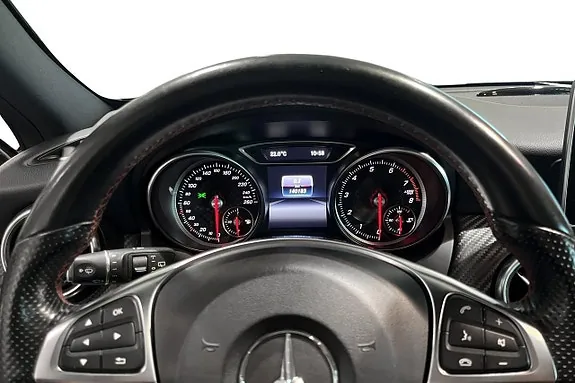 Mercedes-Benz A180 2018 photo 5