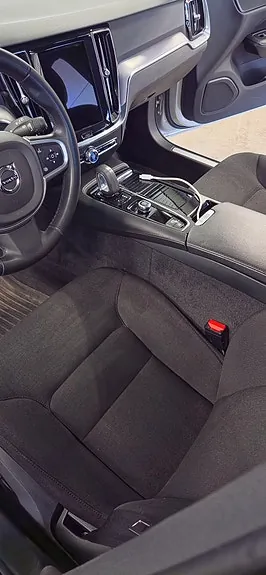 Volvo V60 2022 photo 3