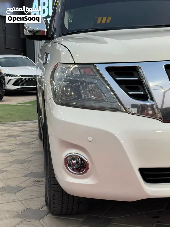 Nissan Patrol 2012 photo 3