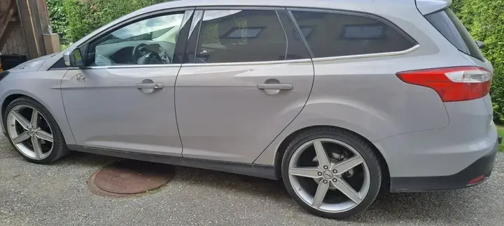 Ford Focus 2013 photo 3