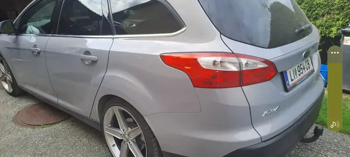 Ford Focus 2013 photo 2