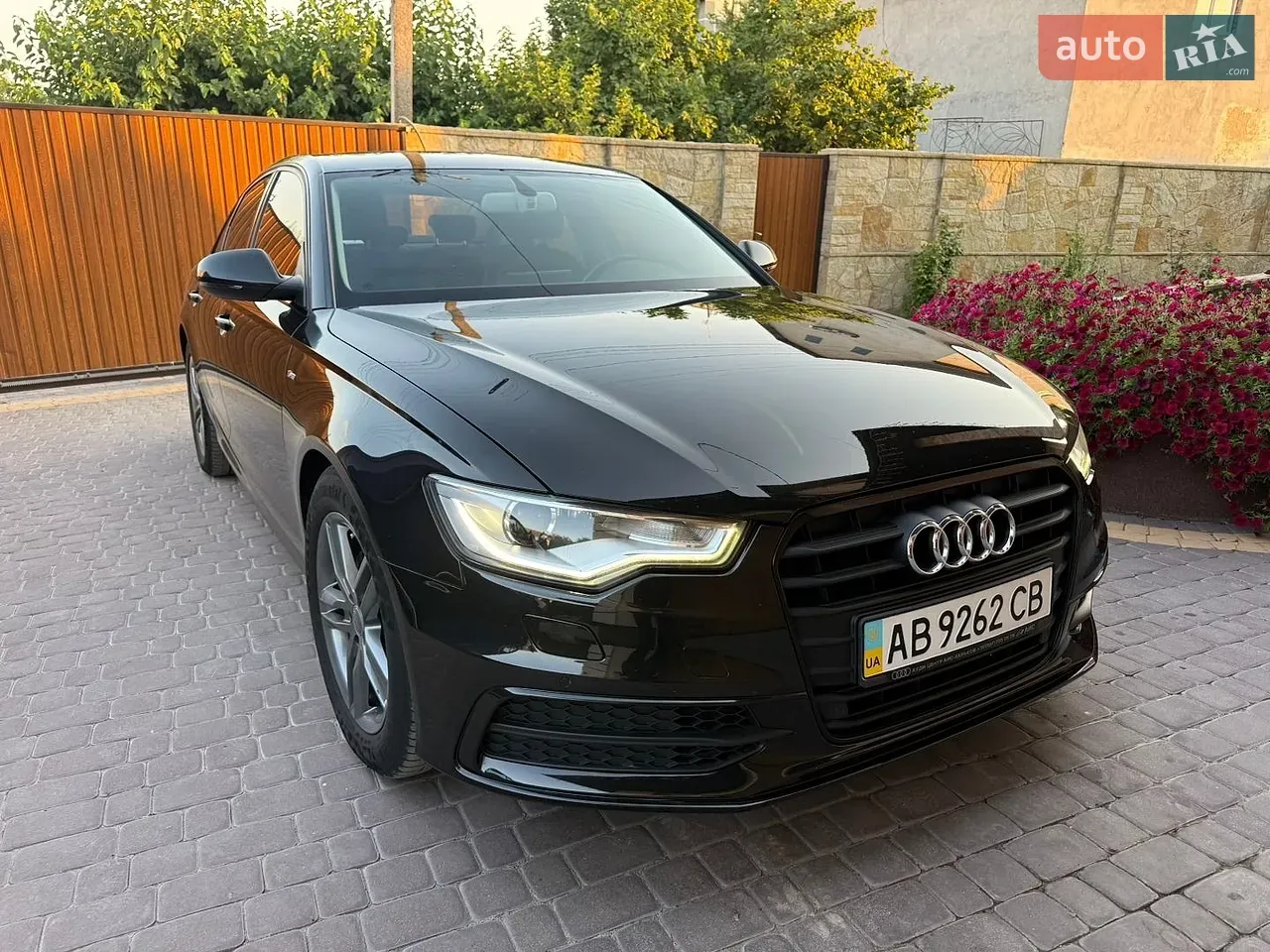 Audi A6 2013 photo 2
