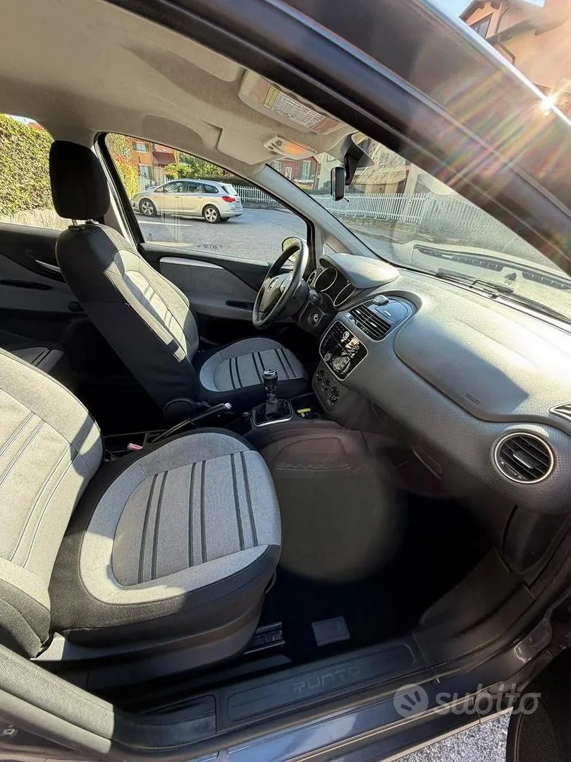 Fiat Punto Evo 2012 photo 4