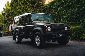Land Rover Defender 2004 photo 2