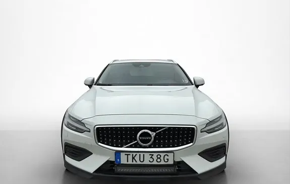 Volvo V60 Cross Country 2022 photo 3