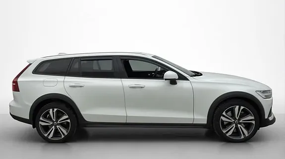 Volvo V60 Cross Country 2022 photo 4